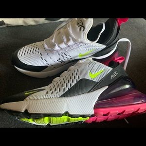 Big girls Nike Airmax 270 size 4Y